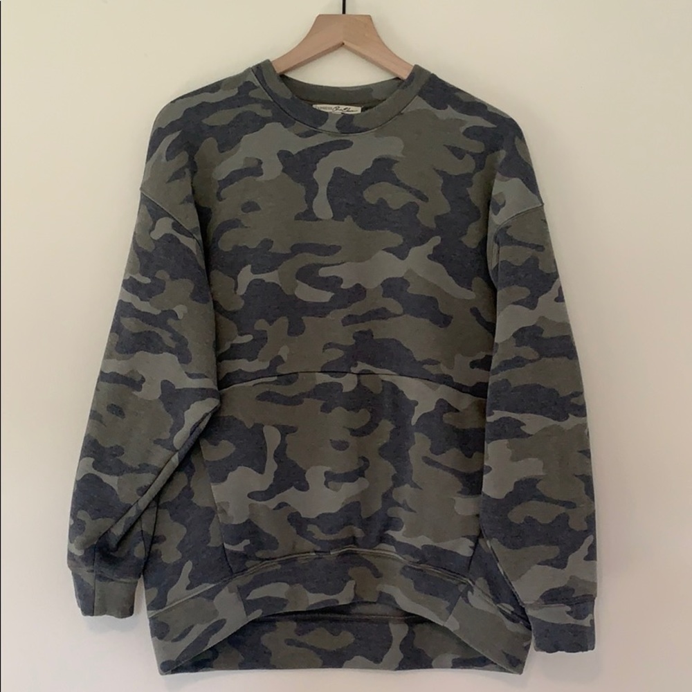 Oversized Heathered Camo Sweatshirt - Picture 1 of 8